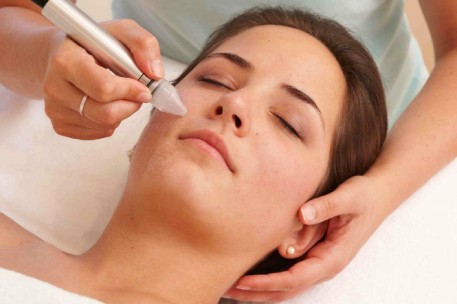 Facial using Q-switch Laser